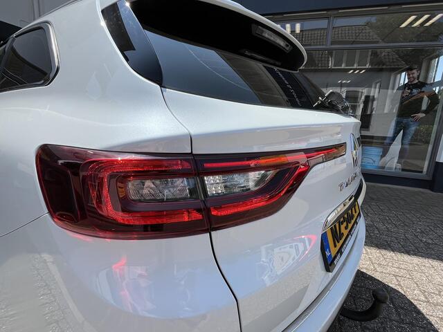 Renault TALISMAN Estate 1.6 TCe 150 EDC Intens | BOSE Audio | Trekhaak | Stoelverwarming | Stuurwielverwarming | Grootscherm navigatie