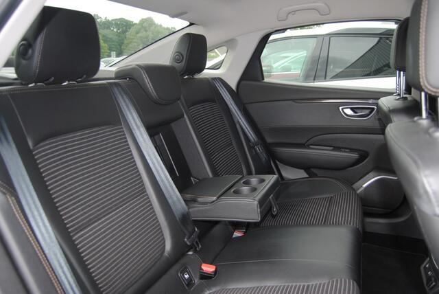 Renault TALISMAN 1.6 TCe Intens | TRekhaak | 4Control | BOSE | NAV