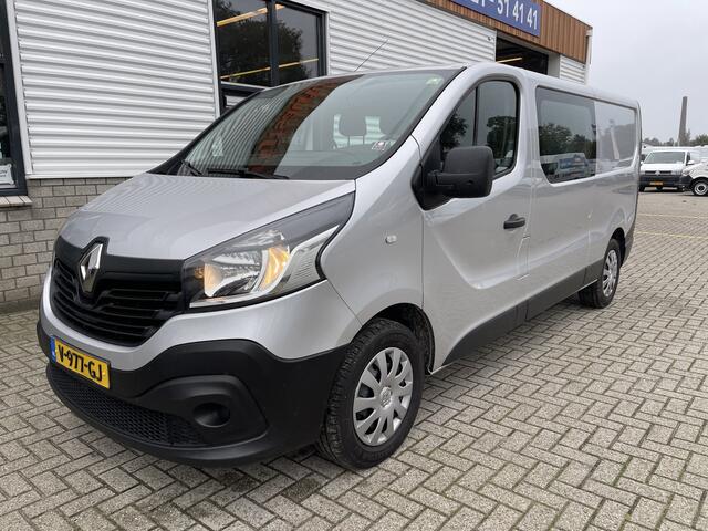Renault TRAFIC 1.6 dCi 115pk T29 L2H1 DC 6 persoons Comfort / prijs rijklaar ¤ 13.950 ex btw / lease vanaf ¤ 256 / airco / zilver metallic / achterklep