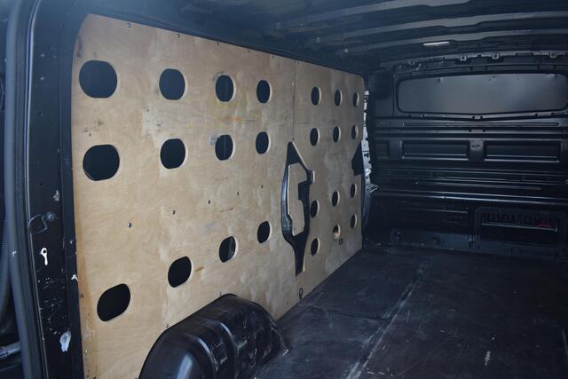 Renault TRAFIC 2.0 dCi T29 L2H1 Business EDC 145pk | Automaat | Climate control | Achteruitrijcamera + Parkeersensoren | Apple-carplay | Trekhaak | LED-koplampen