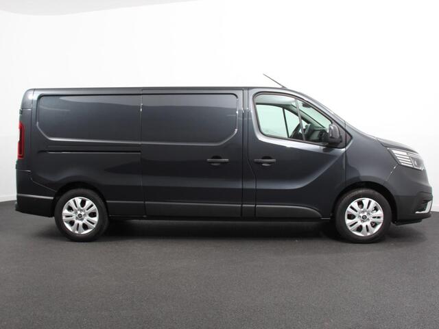 Renault TRAFIC 2.0 Blue dCi 110 T30 L2H1 Advance Navigatie bluetooth DAB Camera Airco Trekhaak Houten bekleding Lichtmetalen velgen