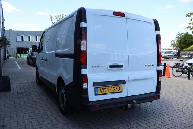 Renault TRAFIC 2.0 dCi 120 T29 L1H1 Comfort 3 Zits | Trekhaak | Led | DAB | Sensoren | Airco | Cruise | BTW | NAP | Volledig Dealer Onderh.