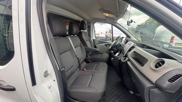 Renault TRAFIC 1.6 DCI 70KW 95PK EURO 6 AIRCO/ CRUISE CONTROL/ NAVIGATIE/ PARKEERSENSOREN/ 100% DEALERONDERHOUDEN