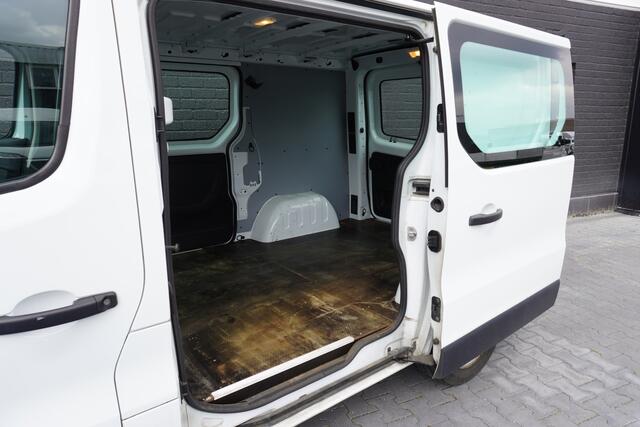 Renault TRAFIC 1.6 dCi 125PK Dubbele Schuifdeur EURO 6 - Airco - Navi - Cruise - ¤ 10.900,- Excl.