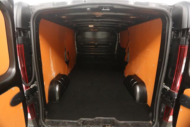 Renault TRAFIC 1.6 dCi T29 L2H1 | MARGE! | Airco Camera Cruise Navigatie PDC 3 Persoons 17''LMV Trekhaak