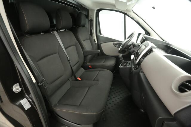 Renault TRAFIC 1.6 dCi T29 L2H1 | MARGE! | Airco Camera Cruise Navigatie PDC 3 Persoons 17''LMV Trekhaak