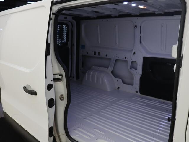Renault TRAFIC 2.0 dCi 170Pk T30 L2H1 Luxe | Climate Control | Parkeersensoren Achter | Achteruitrijcamera | Bluetooth Telefoon Voorbereiding | Cruise Control | Trekhaak |