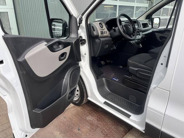 Renault TRAFIC 1.6 dCi T29 L1H1 Kastinrichting Airco Cruise controle Kastinrichting 3-Persoons Telefoonverbinding Parkeersensoren achter 1e eigenaar Euro 6 Dealer onderhouden
