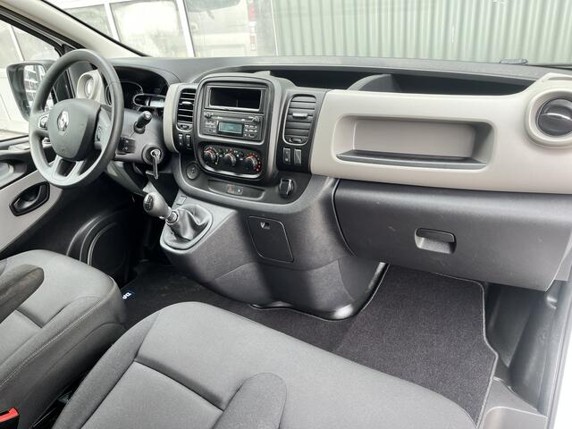 Renault TRAFIC 1.6 dCi T29 L1H1 Kastinrichting Airco Cruise controle Kastinrichting 3-Persoons Telefoonverbinding Parkeersensoren achter 1e eigenaar Euro 6 Dealer onderhouden