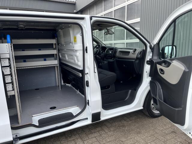 Renault TRAFIC 1.6 dCi T29 L1H1 Kastinrichting Airco Cruise controle Kastinrichting 3-Persoons Telefoonverbinding Parkeersensoren achter 1e eigenaar Euro 6 Dealer onderhouden