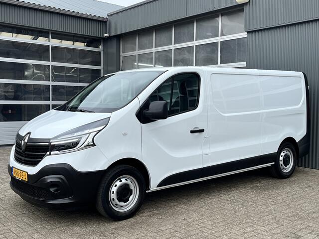 Renault TRAFIC 2.0 dCi 120 T29 L2H1 Airco Cruise control Trekhaak 2000kg trekgewicht Bluetooth telefoon voorbereiding Schuifdeur 2-Persoons 1e eigenaar Euro 6