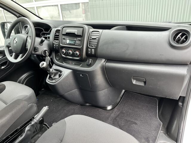 Renault TRAFIC 2.0 dCi 120 T29 L2H1 Airco Cruise control Trekhaak 2000kg trekgewicht Bluetooth telefoon voorbereiding Schuifdeur 2-Persoons 1e eigenaar Euro 6