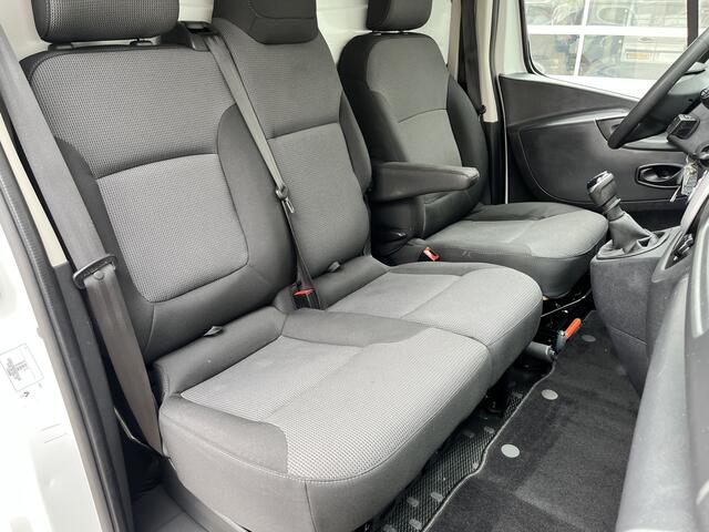 Renault TRAFIC 1.6 dCi L1H1 2x Schuifdeur Kastinrichting Airco Cruise controle Kastinrichting 3-Persoons Telefoonverbinding Parkeersensoren achter Sitebars 1e eigenaar Euro 6 Dealer onderhouden