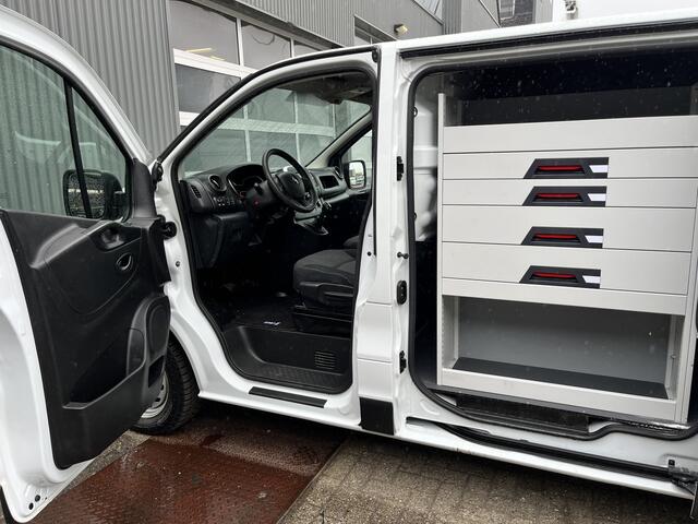 Renault TRAFIC 1.6 dCi 2x Schuifdeur Kastinrichting Airco Cruise controle Kastinrichting 3-Persoons Telefoonverbinding Parkeersensoren achter 1e eigenaar Euro 6 Dealer onderhouden