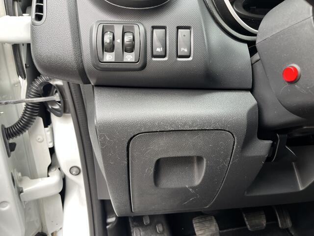 Renault TRAFIC 1.6 dCi 2x Schuifdeur Kastinrichting Airco Cruise controle Kastinrichting 3-Persoons Telefoonverbinding Parkeersensoren achter 1e eigenaar Euro 6 Dealer onderhouden