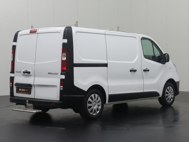 Renault TRAFIC 1.6DCI 120PK Kastinrichting | Navigatie | Airco | Trekhaak | 3-Persoons | Cruise