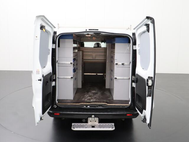 Renault TRAFIC 1.6DCI 120PK Kastinrichting | Navigatie | Airco | Trekhaak | 3-Persoons | Cruise