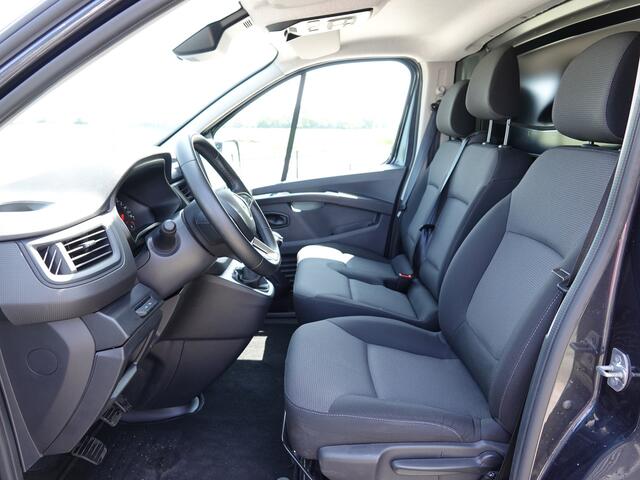 Renault TRAFIC 2.0 dCi 130PK T30 L2H1 Work Ed. TREKH. | NAVI | LED | CAMERA | CRUISE