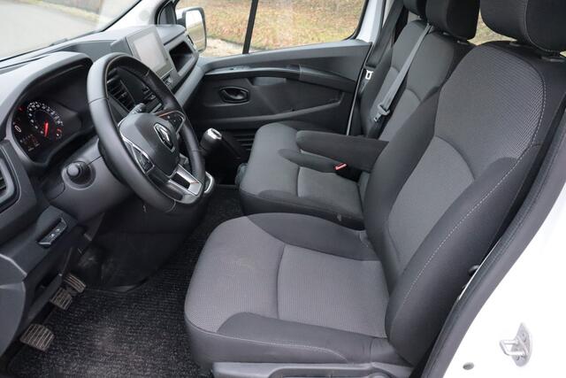 Renault TRAFIC 2.0 dCi 130 T29 L2H1 Dubbel Cabine Work Edition | 6 PERS | NAVI | CAMERA + PDC | TREKHAAK | BETIMMERING | SIDEBARS |