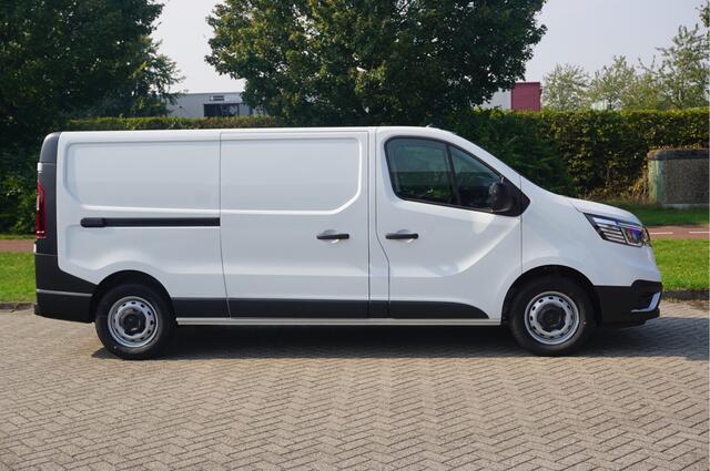 Renault TRAFIC T30 L2H1 150PK EDC AUT BPM VRIJ!! Apple Carplay, Camera, Trekhaak 2x Schuifdeur!! NR. 318