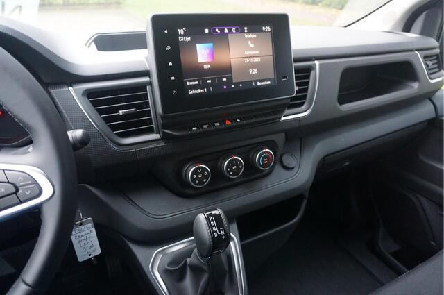 Renault TRAFIC T30 L2H1 150PK EDC AUT BPM VRIJ!! Apple Carplay, Camera, Trekhaak 2x Schuifdeur!! NR. 318