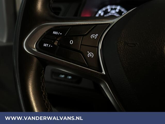 Renault TRAFIC 2.0 dCi L2H1 Euro6 Airco | Navigatie | LED | Trekhaak | Cruisecontrol | Parkeersensoren, Bijrijdersbank