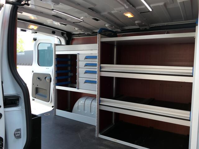 Renault TRAFIC 1.6 dCi 95 T29 L1H1 Comfort *Achterdeuren met ruiten!* - Betimmering + kasten, cruise, navi, sidebars