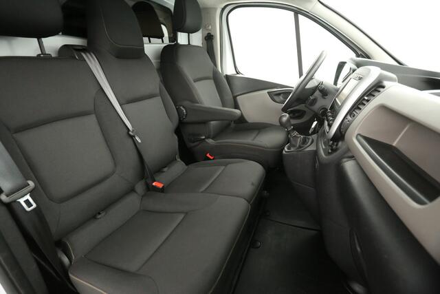 Renault TRAFIC 1.6 dCi T29 L2H1 | MARGE! | Airco Navigatie 3 Persoons Elektrpakket Parkeersensoren