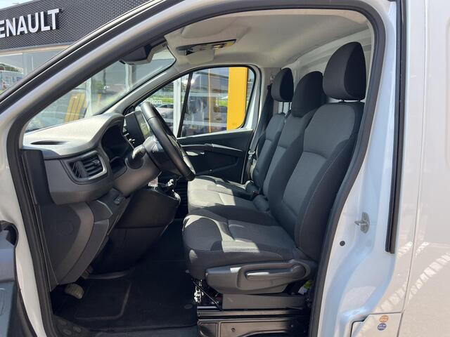 Renault TRAFIC 2.0 dCi 130 T30 L2H1 Work Edition | Trekhaak | Achteruitrijcamera | Navigatie | DAB | LED | Parkeersensoren voor & achter | Cruise Control | Airco |