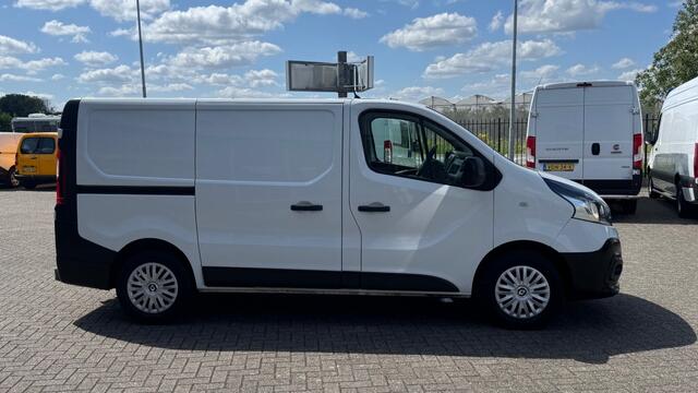 Renault TRAFIC 1.6 DCI 89KW 121PK EURO 6 AIRCO/ CRUISE CONTROL/ NAVIGATIE/ TREKHAAK/ 100% DEALERONDERHOUDEN