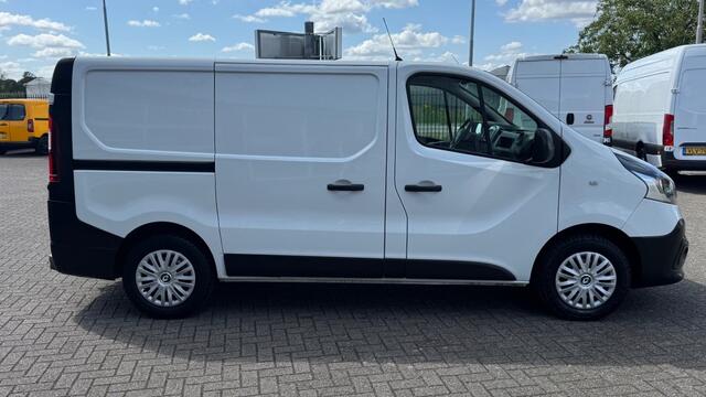 Renault TRAFIC 1.6 DCI 89KW 121PK EURO 6 AIRCO/ CRUISE CONTROL/ TREKHAAK/ 100% DEALERONDERHOUDEN