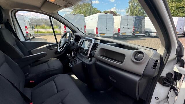 Renault TRAFIC 1.6 DCI 89KW 121PK EURO 6 AIRCO/ CRUISE CONTROL/ TREKHAAK/ 100% DEALERONDERHOUDEN