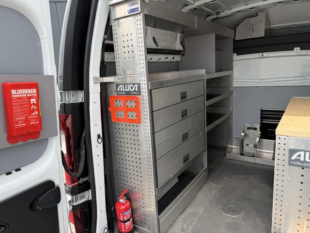Renault TRAFIC 2.0 dCi 145 PK / L1H2 / ALUC INRICHTING / TREKHAAK / AIRCO / CRUISE / CAMERA / LED