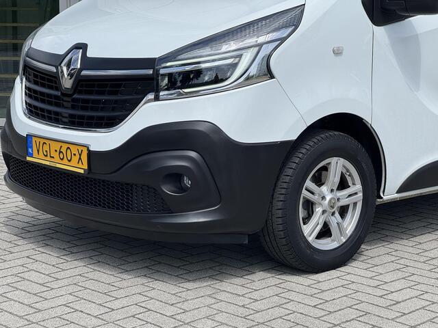 Renault TRAFIC 2.0 dCi 170 PK T30 L2H1 Comfort | MARGE BUS | AIRCO | NAVIGATIE | CAMERA | IMPERIAAL | TREKHAAK | LM VELGEN | LAGE KM STAND |