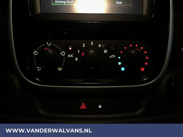 Renault TRAFIC 1.6 dCi 122pk L2H1 Euro6 Airco | Camera | Navigatie | Cruiscontrol Parkeersensoren, Bijrijdersbank