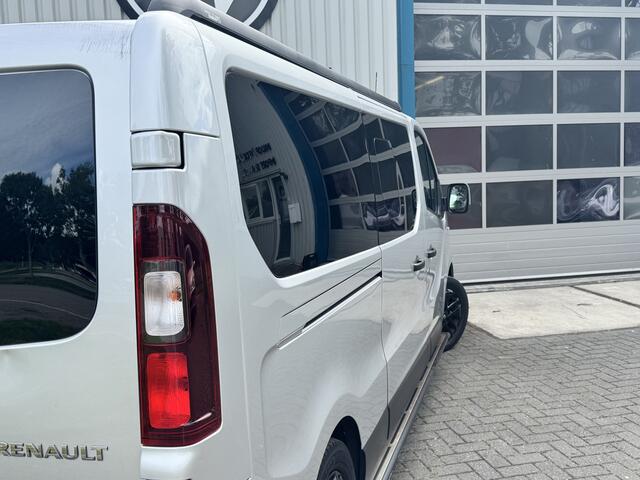 Renault TRAFIC 2.0 dCi 170 L2H1 DC Luxe 6 Persoons / Dubbele schuifdeur / Navi / LED / Automaat / Camera / Marge
