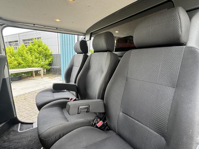 Renault TRAFIC 2.0 dCi 170 L2H1 DC Luxe 6 Persoons / Dubbele schuifdeur / Navi / LED / Automaat / Camera / Marge