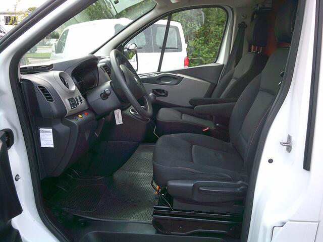 Renault TRAFIC 1.6 dCi T27 L1H1 Comfort Energy VOORZIEN VAN AIRCO+CRUISE+IMPERIAAL !!!