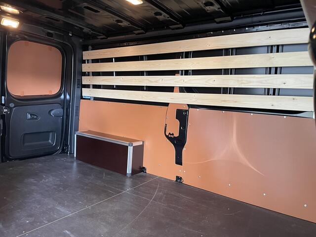 Renault TRAFIC 2.0 dCi 110 T30 L2H1 Work Edition | Trekhaak | Betimmering | Sidebars | All-Season banden