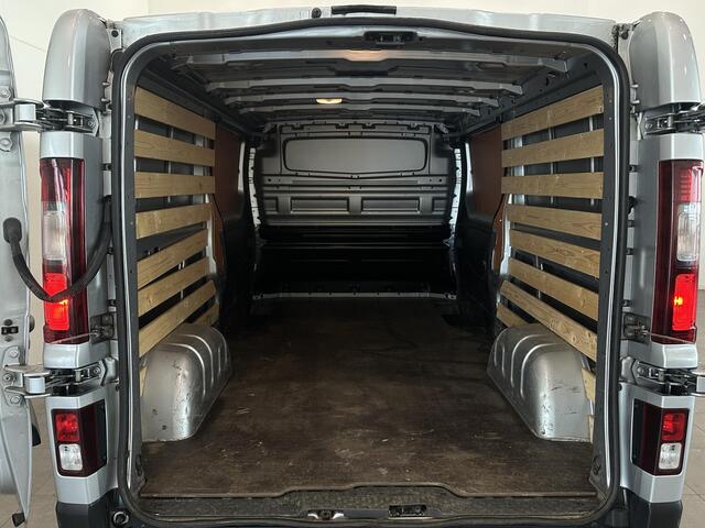 Renault TRAFIC 2.0 dCi 130 T30 L2H1 Work Edition | 2x schuifdeur | Trekhaak | Navigatie | Bedrijfswageninrichting | Apple Carplay/Android Auto