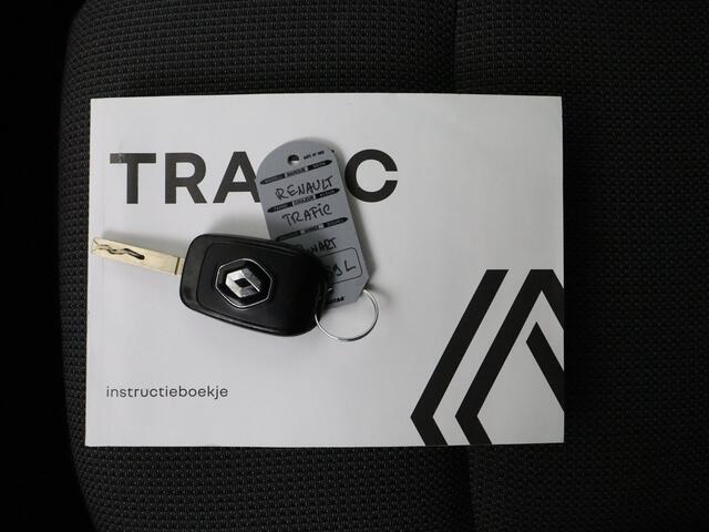Renault TRAFIC 2.0DCi 130PK Lang Edition | Led | Multimedia | Camera | Trekhaak | Betimmering | 3-Persoons
