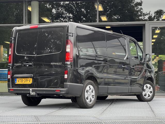 Renault TRAFIC 2.0 dCi 130 T30 L2H1 Work Edition | Navigatie | Trekhaak | Apple Carplay | Betimmering
