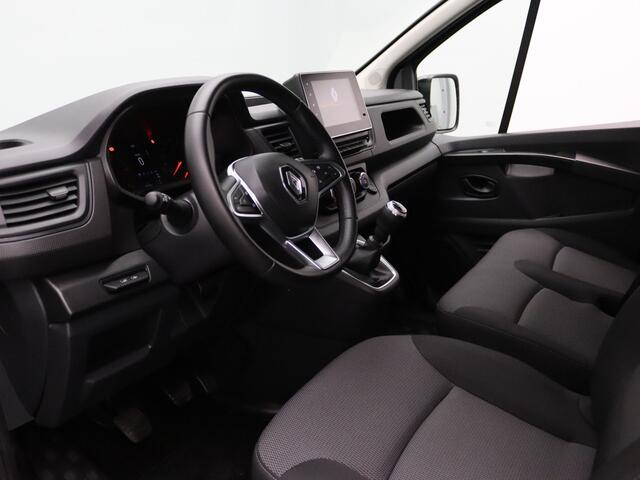 Renault TRAFIC 2.0 dCi 130pk T29 L2H1 DC Work Edition Camera | Cruise | Navi | Parkeersens. v+a | Trekhaak
