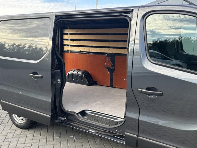 Renault TRAFIC 2.0 dCi WORK EDITION / L2H1 / 1e EIG. / 75.372 KM!! / AIRCO / CRUISE / NAVI / BLUETOOTH / TREKHAAK / 3-ZITS