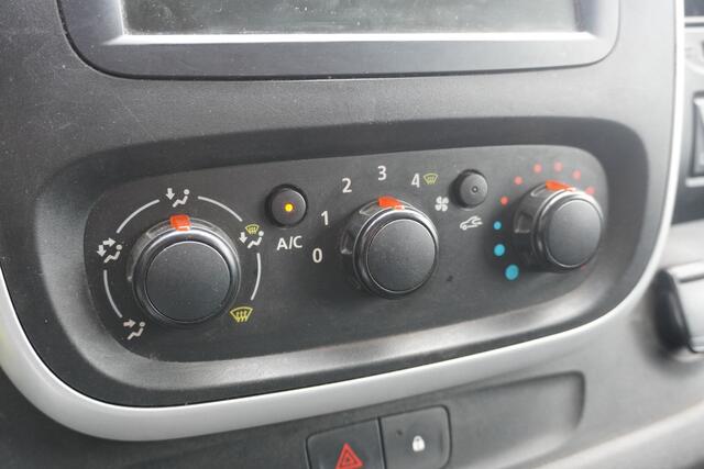 Renault TRAFIC 1.6 dCi 125PK EURO 6 - Airco - Navi - Cruise - ¤ 12.900,- Excl.