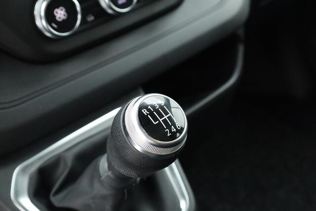 Renault TRAFIC 2.0 Blue dCi 130pk L2H1 Advance Dubb. Cab. | Trekhaak | Cruise | Apple CarPlay