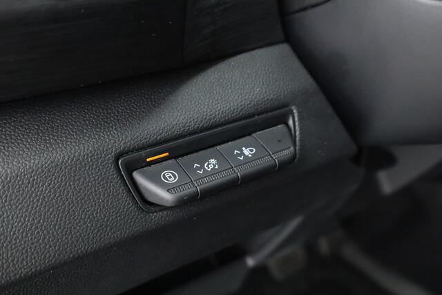 Renault TRAFIC 2.0 Blue dCi 130pk L2H1 Advance Dubb. Cab. | Trekhaak | Cruise | Apple CarPlay