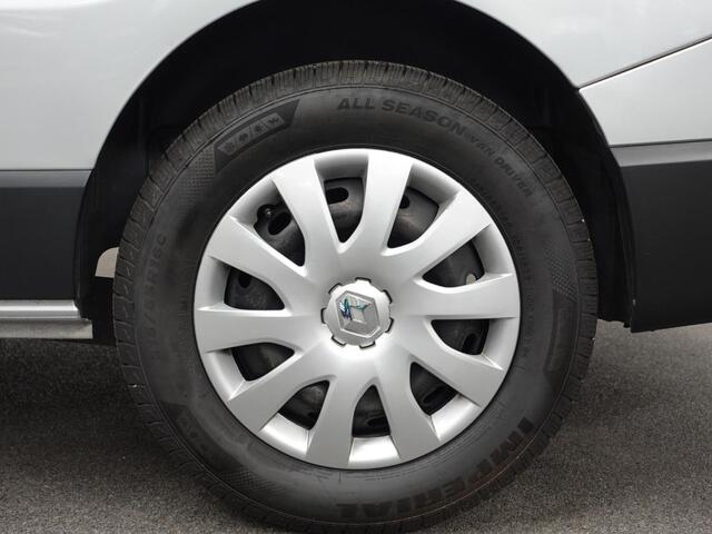 Renault TRAFIC Passenger 2.0 dCi 120 L2H1 9 Persoons Airco Bluetooth Led Parkeersensoren