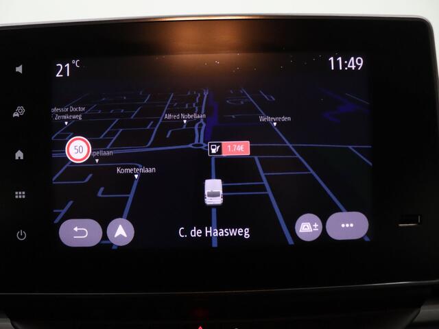 Renault TRAFIC 2.0 dCi 150pk T29 L2H1 DC Work Edition Automaat Camera | Cruise | Navi | Parkeersens. v+a | Trekhaak