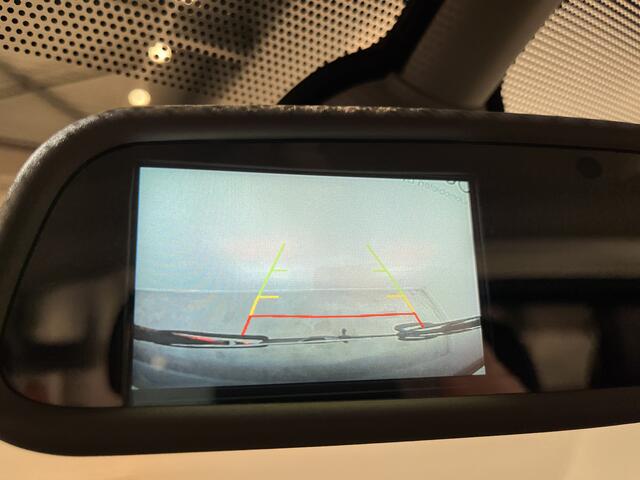 Renault TRAFIC 2.0 dCi L1H1 170 PK Automaat Servicebus / Sortimo Inrichting / Euro 6 / Airco / Cruise Control / Camera / Trekhaak / 3-Zits /